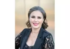 Experience Excellence in Phoenix Real Estate: Yulianna Kendzer, Your Key to Success